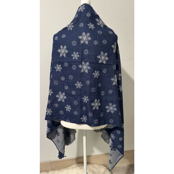 Talbots Ombré snowflakes Oblong scarf - Picture 6 of 8